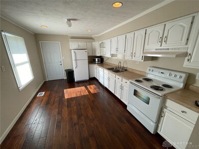 1621 June Dr, Xenia, OH 45385 - photo 3