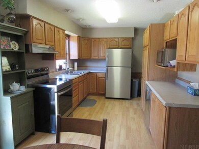 645 N Birch St, Monticello, IA 52310 - photo 2