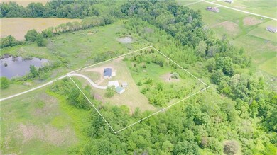 2556 N Keystone Dr, Scottsburg, IN 47170 - photo 3