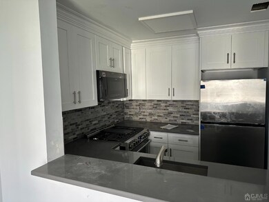 620 Edpas Rd, New Brunswick, NJ 08901 - photo 2