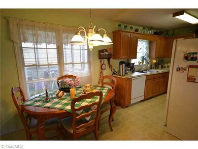 3499 Nc Highway 42 S, Asheboro, NC 27205 - photo 5