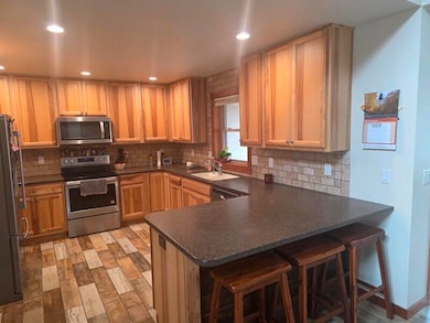 576 Trail Ridge Ln, Plymouth, WI 53073 - photo 4