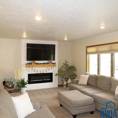 1006 S Marshall St, Rock Rapids, IA 51246 - photo 3