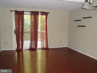 19134 Partridge Wood Dr, Germantown, MD 20874 - photo 7