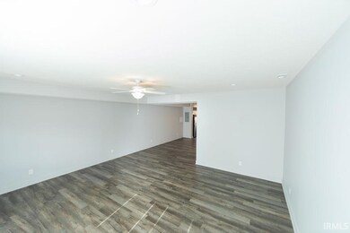 1222 W Rangeview Cir, Bloomington, IN 47403 - photo 5