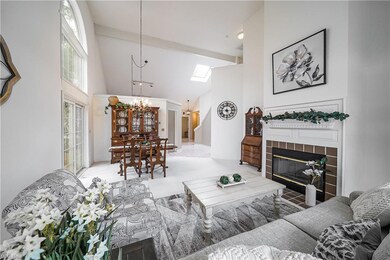 677 Grand View Ln, Aurora, OH 44202 - photo 4