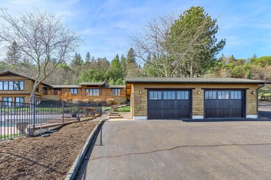 4275 Tami Ln, Central Point, OR 97502 - photo 4