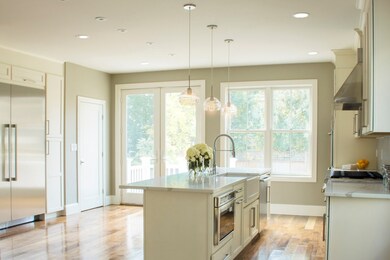 33 Kinnaird St, Cambridge, MA 02139 - photo 4