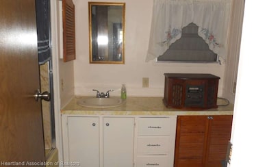 13 Pine Aire Cir, Lake Placid, FL 33852 - photo 5