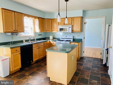 10 Shoal Creek Ct, Martinsburg, WV 25405 - photo 7