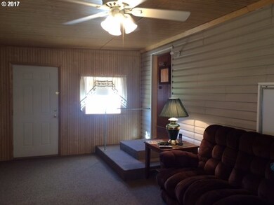 105 Green Acres Ln, Mount Vernon, OR 97865 - photo 7