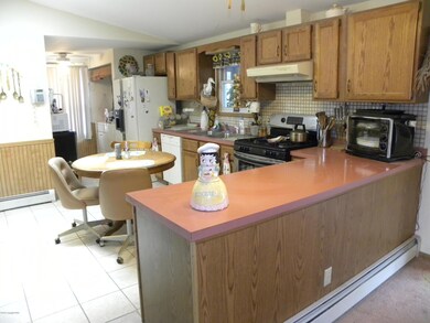 Spacious Kitchen