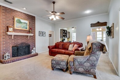 6425 Amundson Rd, North Richland Hills, TX 76182 - photo 6