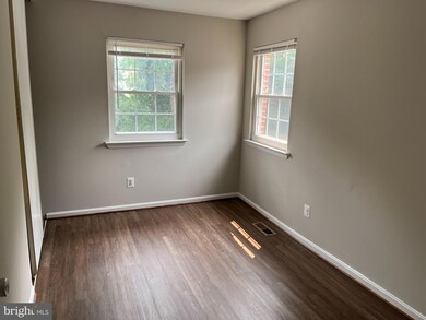 9691 Hagel Cir unit 38/E, Lorton, VA 22079 - photo 6