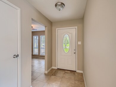 223 W Larkspur Dr, Alvin, TX 77511 - photo 4