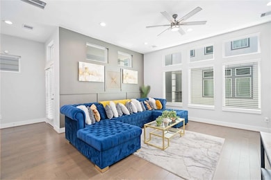 living room - 2nd floor