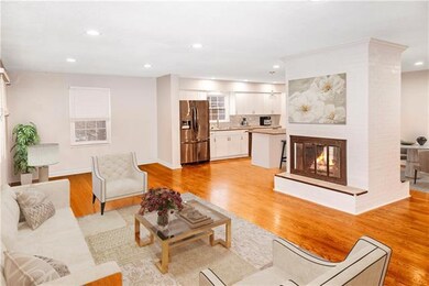 10711 W 67th St, Shawnee, KS 66203 - photo 2