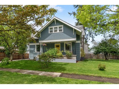 113 E 5th St, Newberg, OR 97132 - photo 2