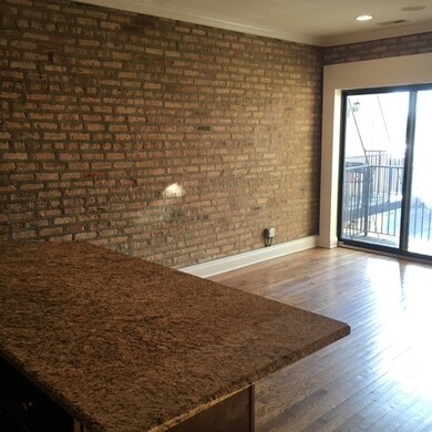 2820 W Arthur Ave unit 3, Chicago, IL 60645 - photo 3