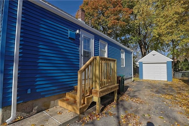88 Newport St, Woonsocket, RI 02895 - photo 3