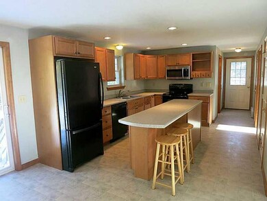 Kitchen. Large Island in Kitchen