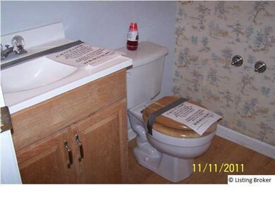 7014 John Paul Ln, Louisville, KY 40229 - photo 5