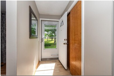 231 N Bissell Rd, Aurora, OH 44202 - photo 4