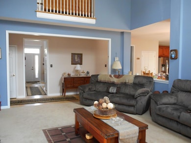 1239 Woodberry Dr, Mountain Top, PA 18707 - photo 3