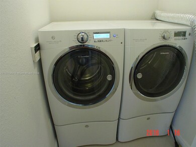 5173 NW 114th Place, Doral, FL 33178 - photo 7