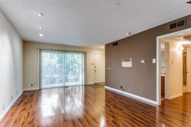 5303 Fleetwood Oaks Ave unit 177, Dallas, TX 75235 - photo 3