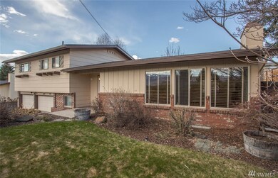 629 13th St NE, East Wenatchee, WA 98802 - photo 2