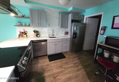 9B Dennison Dr unit B, East Windsor, NJ 08520 - photo 3