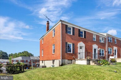 1811 Trenleigh Rd, Parkville, MD 21234 - photo 4