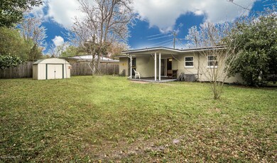 7478 Strato Rd, Jacksonville, FL 32210 - photo 4