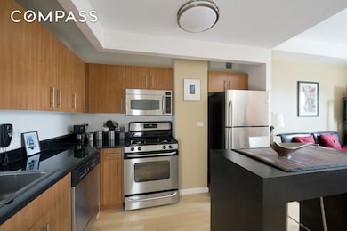 The Downtown Club unit 35G, New York, NY 10004 - photo 2