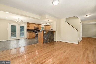 5932 Peregrine Dr, Burke, VA 22015 - photo 5