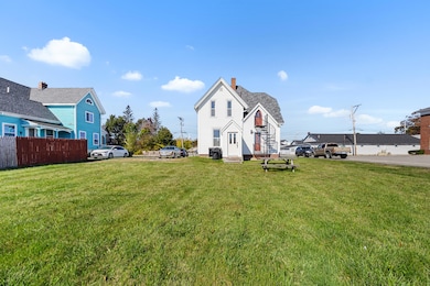 8 Cottage St, Milbridge, ME 04658 - photo 2