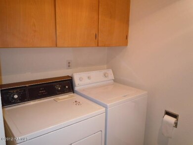 Bath - Utility Room