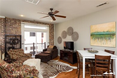 21 E Center St unit 202, Fayetteville, AR 72701 - photo 6