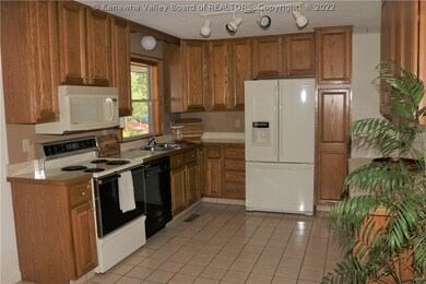 115 Elm Ave, Dunbar, WV 25064 - photo 7