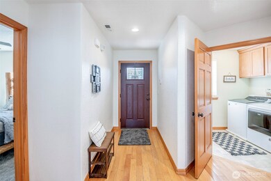 18619 Old Camp Ln SE, Yelm, WA 98597 - photo 3