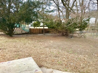 29 Roberts Dr, Neptune, NJ 07753 - photo 6