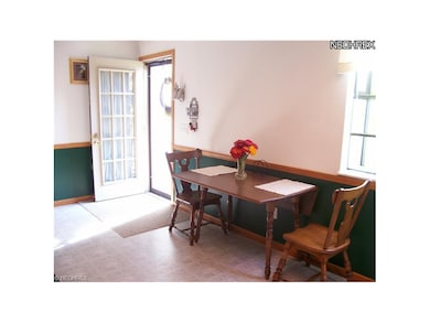 Plenty of space for casual dining!