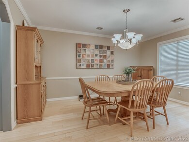 2409 Georgetown Dr, Bartlesville, OK 74006 - photo 6