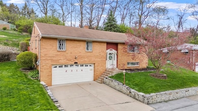 2314 McMonagle Ave, Pittsburgh, PA 15216 - photo 2