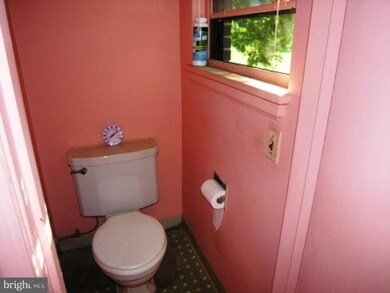 2706 Frazier Dr, Temple Hills, MD 20748 - photo 6