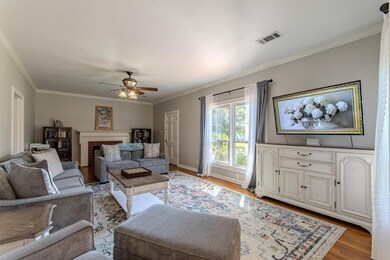 1172 E Poplar Ave, Selmer, TN 38375 - photo 4