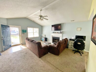 SPACIOUS LIVING AREA