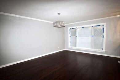 6153 N Fairfield Ave, Chicago, IL 60659 - photo 2