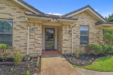316 Carolyn Dr, Bedford, TX 76021 - photo 3